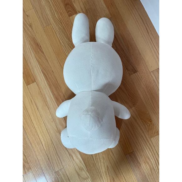 Miffy sitting corduroy offwhite (27.5")(70cm) HUGE Retail $189 - Picture 4 of 6